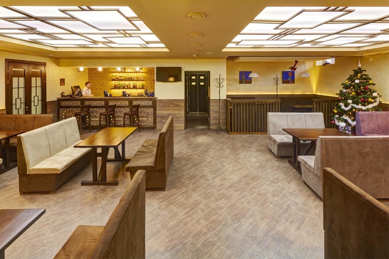 Отель Three Crowns Hotel Львов-7