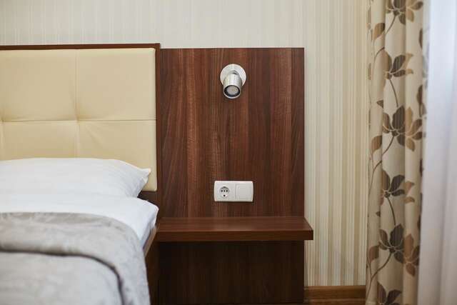 Отель Three Crowns Hotel Львов-31